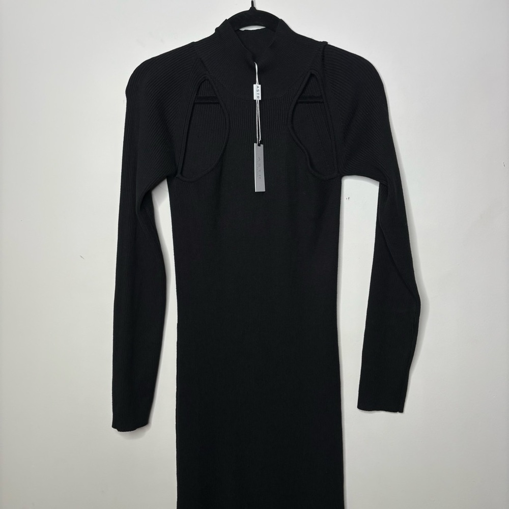 NWT ASTR The Label Front Cutout Long Sleeve Sweater Midi Dress - Picture 5 of 8